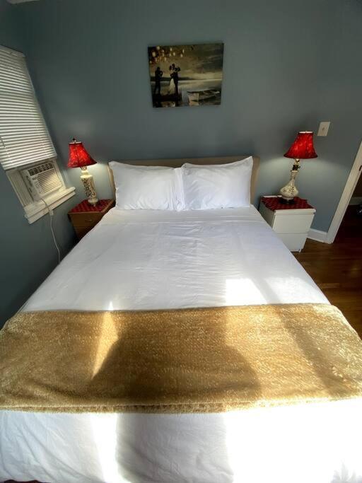 Cozy Boston Getaway Apartment! Free Parking מראה חיצוני תמונה